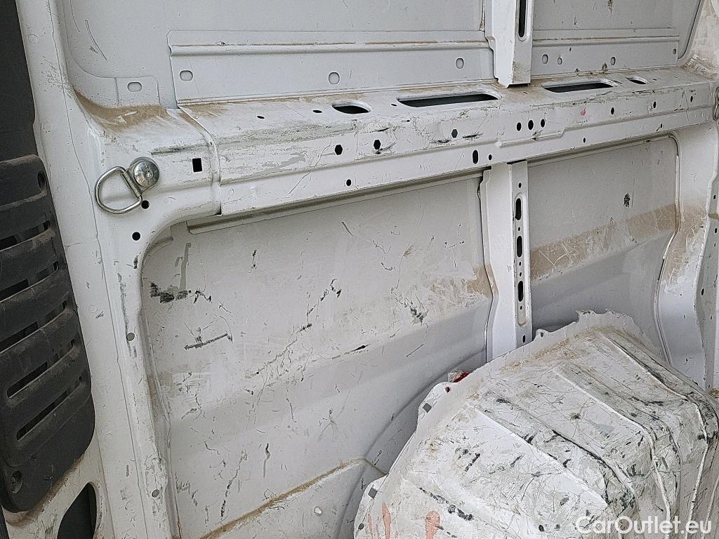  Opel  Movano OPEL  / 2021 / 4P / furgón Furgón Base L2H2 3.5T 2.2 BlueHDi 103kW #9