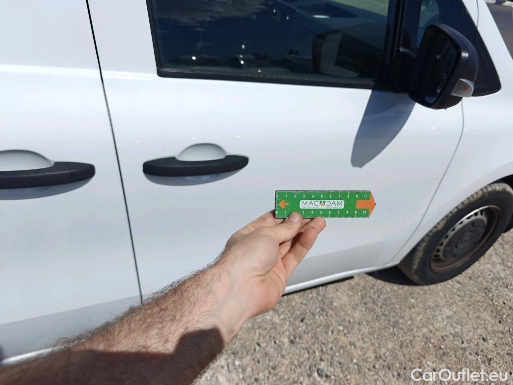  Renault  Kangoo RENAULT  Furgón/2021/4P/furgón derivado de turismo L1 1.5 Blue dCi 70kW (95CV) #46