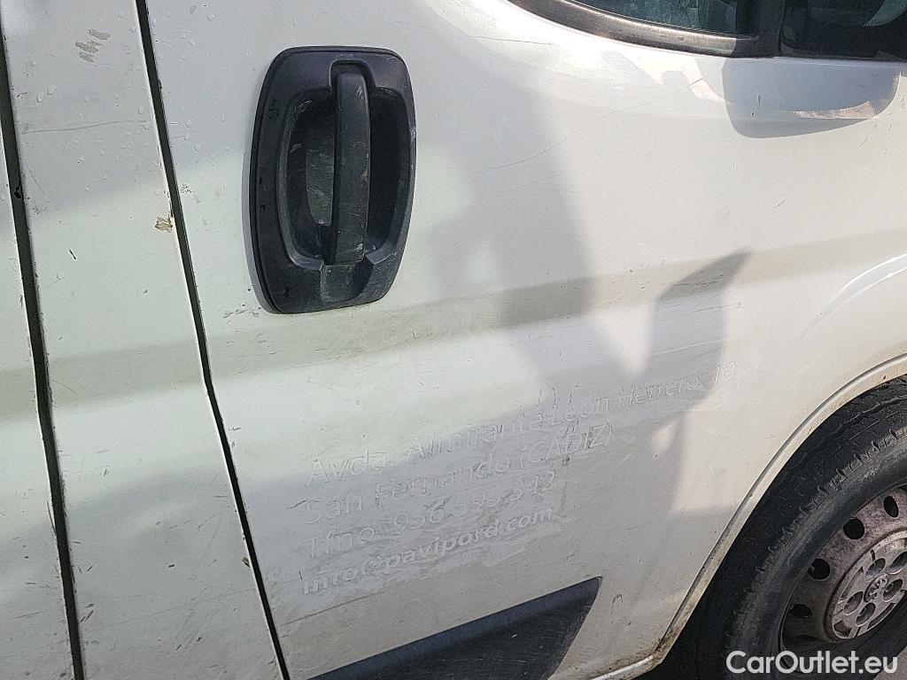  Peugeot  Boxer PEUGEOT  / 2014 / 4P / furgón 335 L2 H2 BHDI 103kW (140CV) S&S 6 V. M (CX) #47