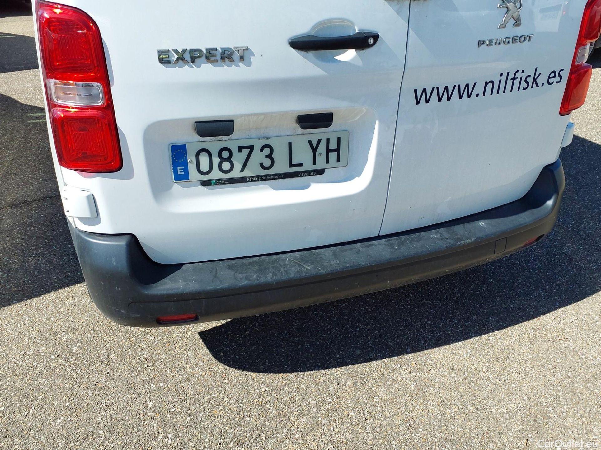  Peugeot  Expert PEUGEOT  / 2016 / 4P / furgón Furgón Premium 1.5 BlueHDi 120 Standard #12