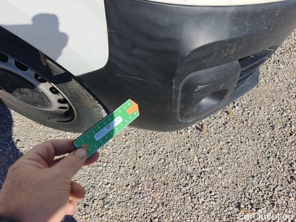  Peugeot  Expert PEUGEOT  / 2016 / 4P / furgón Furgón Premium 1.5 BlueHDi 100 Standard (AC) #37