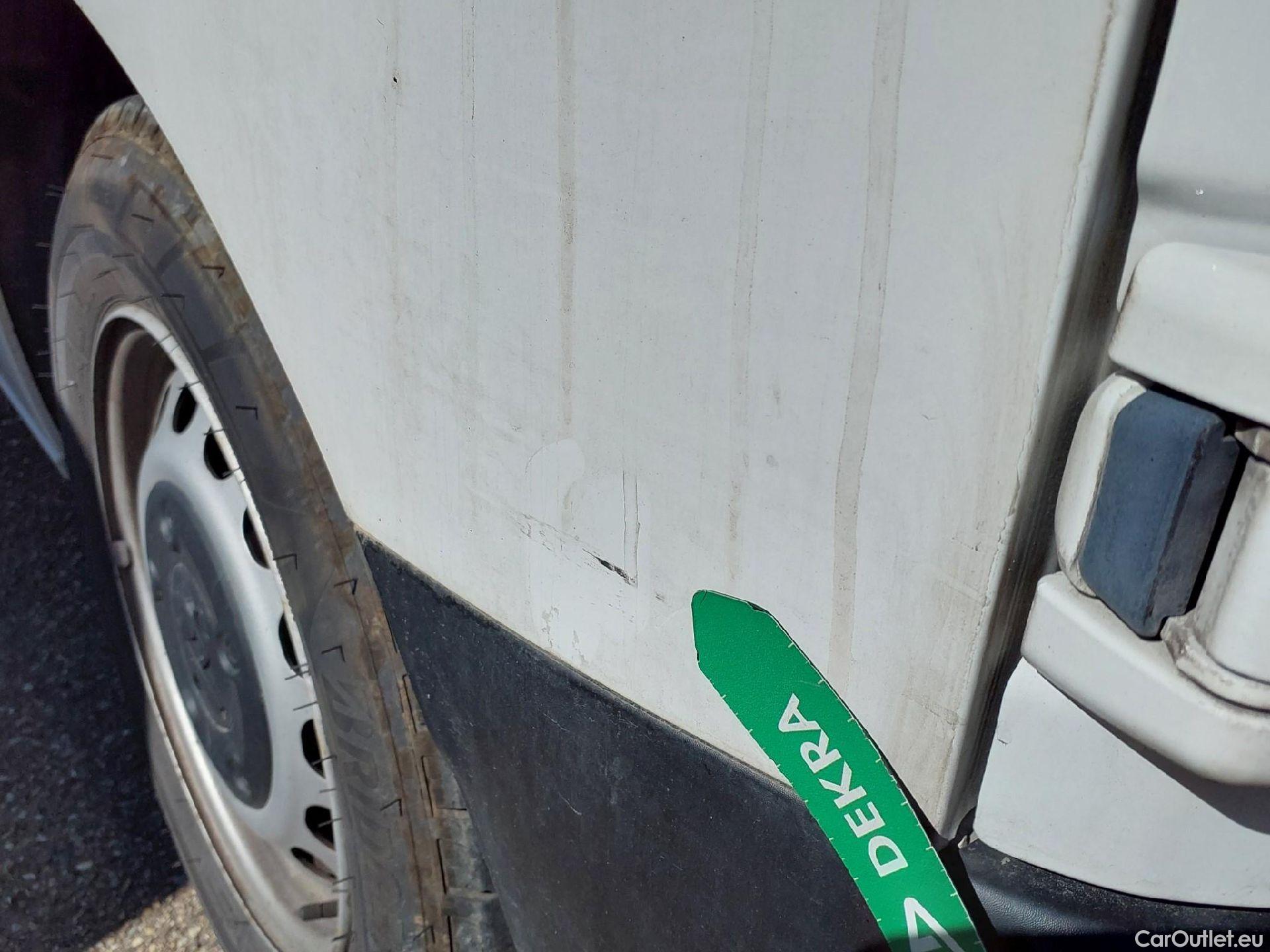  Peugeot  Expert PEUGEOT  / 2016 / 4P / furgón Furgón Premium 1.5 BlueHDi 120 Standard #11