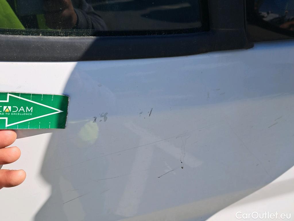  Opel  Movano OPEL  / 2021 / 4P / furgón Furgón Base L2H2 3.5T 2.2 BlueHDi 88kW #18