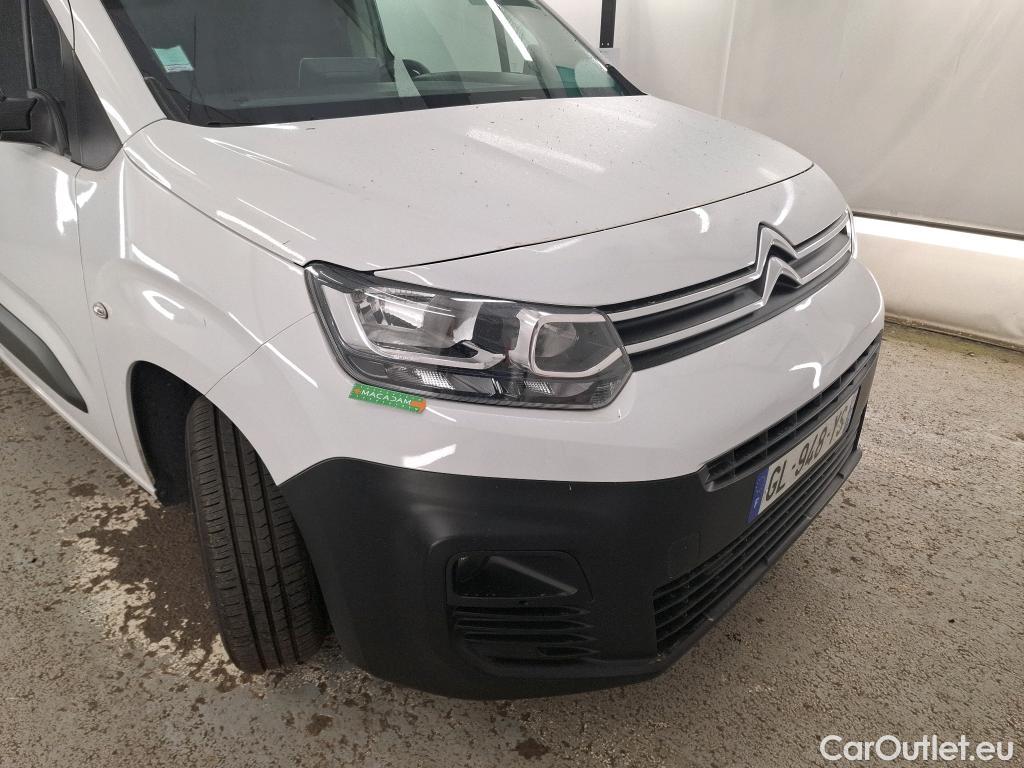  Citroen  Berlingo CITROEN  Van / 2018 / 4P / Fourgonnette Taille M 650kg BlueHDi 100 S&S BVM #4