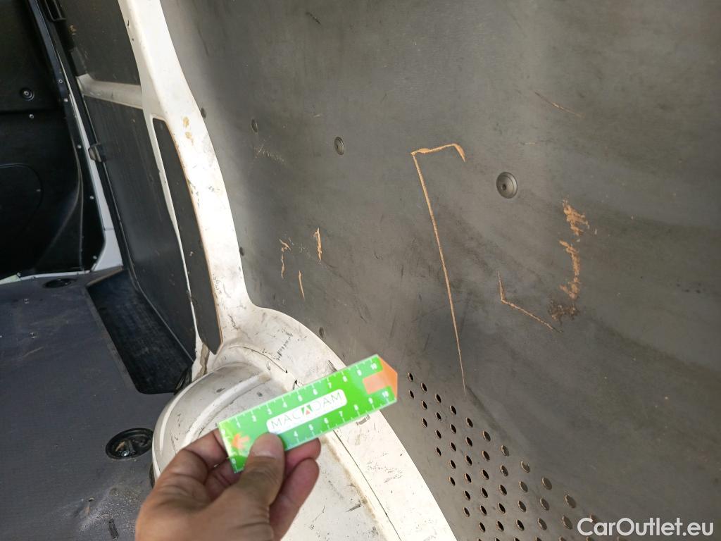  Volkswagen  Transporter VOLKSWAGEN  / 2020 / 4P / furgón Furgón Corto TN 2.0 TDI 110kW 4MO #29