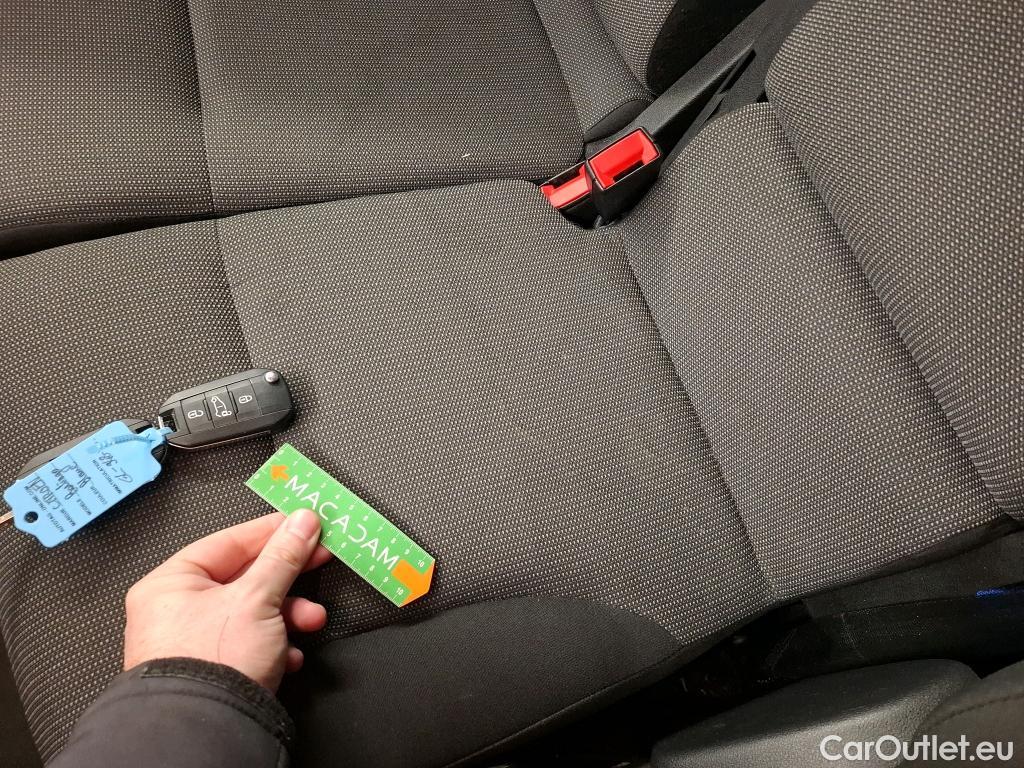  Citroen  Berlingo CITROEN  Van / 2018 / 4P / Fourgonnette Taille M 650kg BlueHDi 100 S&S BVM #15