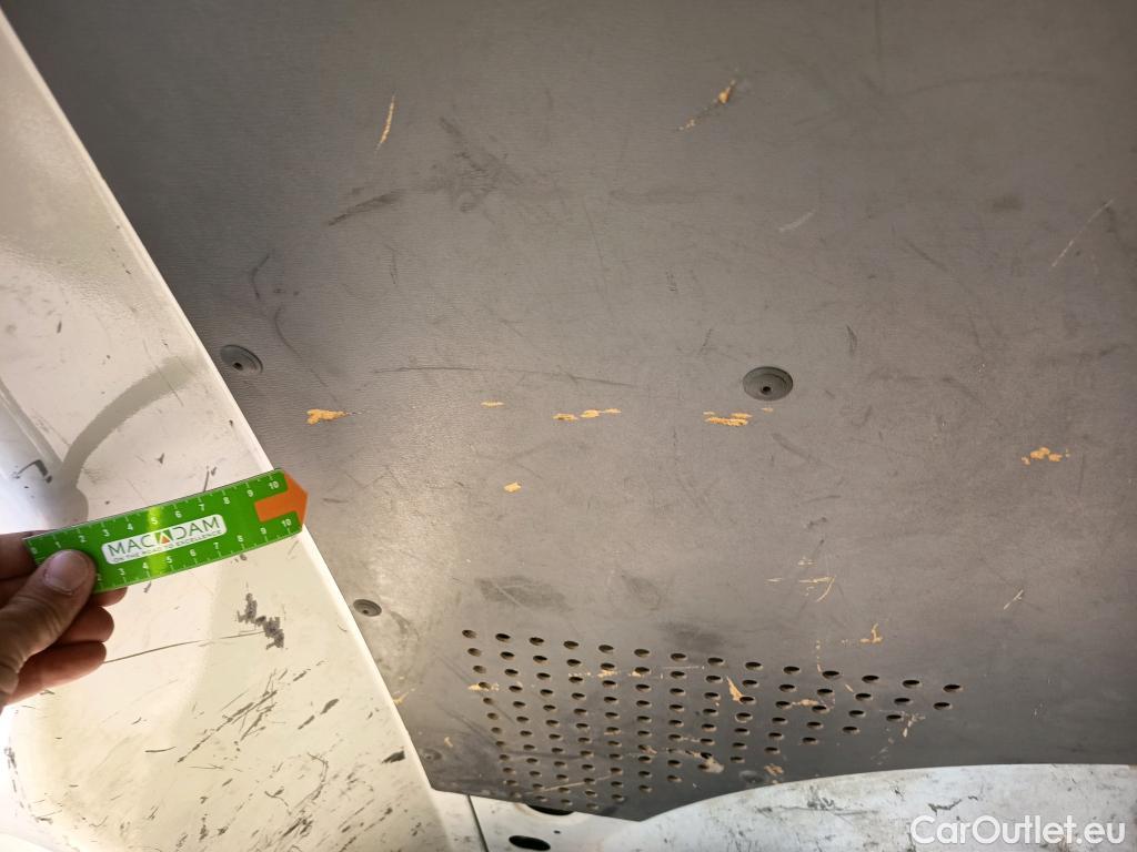  Land Rover  Discovery VOLKSWAGEN Transporter / 2020 / 4P / furgón Furgón Corto TN 2.0 TDI 110kW 4MO #23