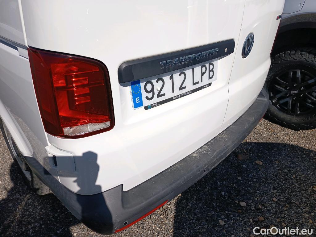  Land Rover  Discovery VOLKSWAGEN Transporter / 2020 / 4P / furgón Furgón Corto TN 2.0 TDI 110kW 4MO #34