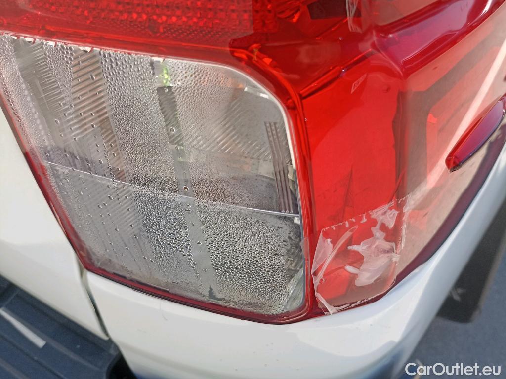  Toyota  Hilux TOYOTA  / 2020 / 2P / pickup 2.4 D-4D Cabina Sencilla GX #4