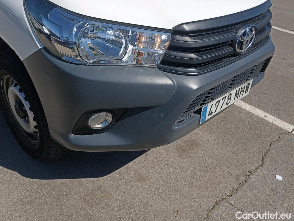  Toyota  Hilux TOYOTA  / 2020 / 2P / pickup 2.4 D-4D Cabina Sencilla GX #29