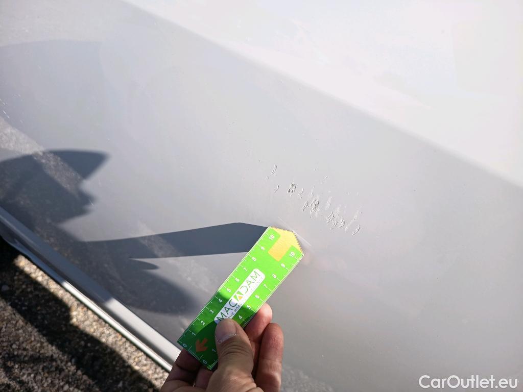  Land Rover  Discovery VOLKSWAGEN Transporter / 2020 / 4P / furgón Furgón Corto TN 2.0 TDI 110kW 4MO #4