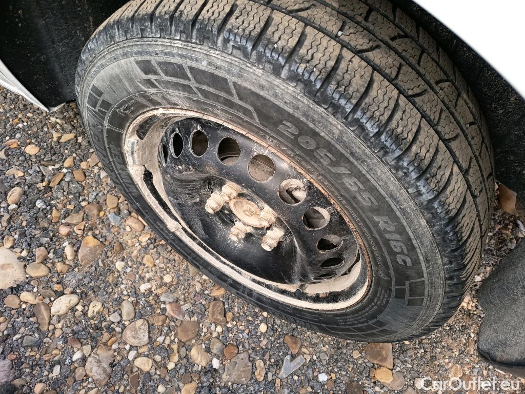  Volkswagen  Transporter VOLKSWAGEN  / 2020 / 4P / furgón Furgón Corto TN 2.0 TDI 110kW 4MO #36