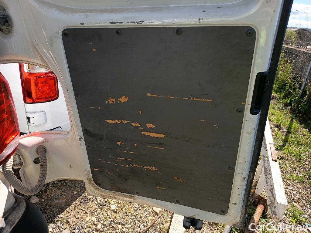  Volkswagen  Transporter VOLKSWAGEN  / 2020 / 4P / furgón Furgón Corto TN 2.0 TDI 110kW 4MO #52