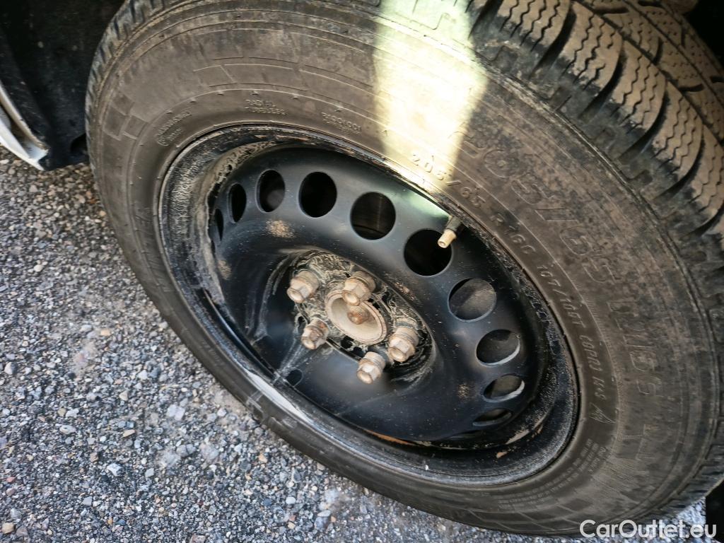  Volkswagen  Transporter VOLKSWAGEN  / 2020 / 4P / furgón Furgón Corto TN 2.0 TDI 110kW 4MO #32