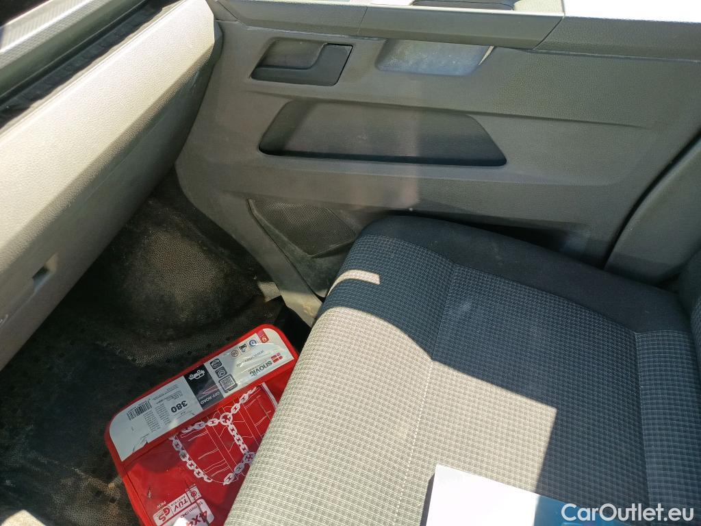  Volkswagen  Transporter VOLKSWAGEN  / 2020 / 4P / furgón Furgón Corto TN 2.0 TDI 110kW 4MO #10