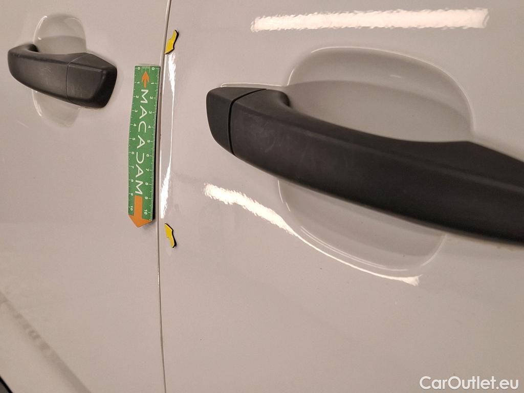  Citroen  Berlingo CITROEN  Van / 2018 / 4P / Fourgonnette Taille M 650kg BlueHDi 100 S&S BVM #2