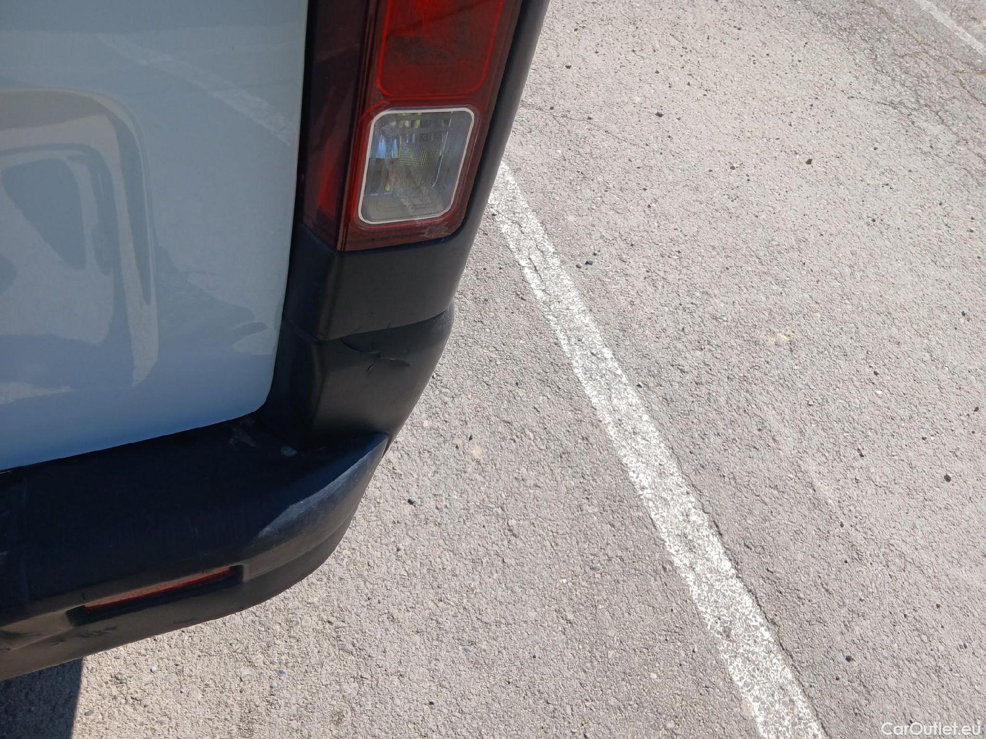  Renault  Trafic RENAULT  / 2019 / 4P / furgón Furgón 27 L1H1 Energy BluedCi 88 kW #27