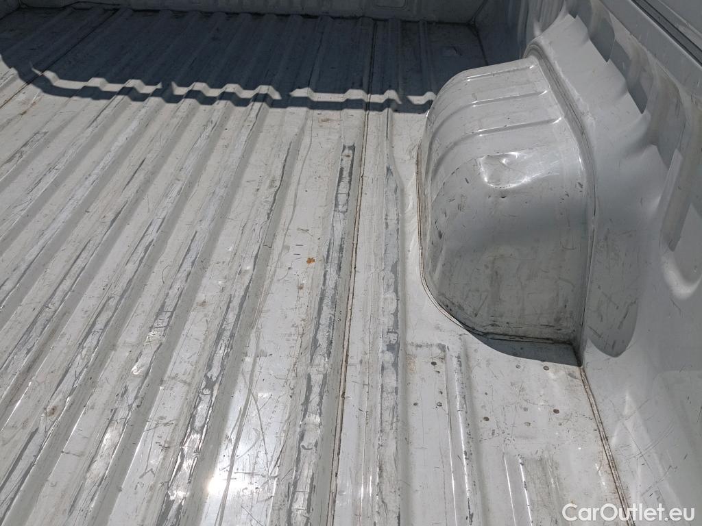  Toyota  Hilux TOYOTA  / 2020 / 2P / pickup 2.4 D-4D Cabina Sencilla GX #5