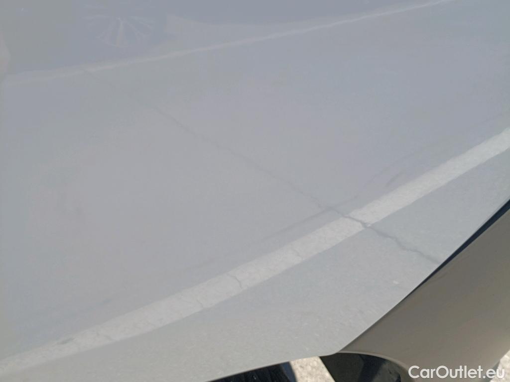  Toyota  Hilux TOYOTA  / 2020 / 2P / pickup 2.4 D-4D Cabina Sencilla GX #36