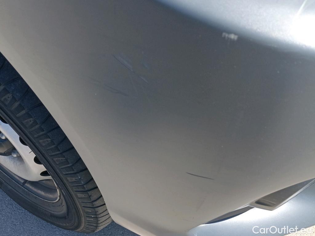  Toyota  Hilux TOYOTA  / 2020 / 2P / pickup 2.4 D-4D Cabina Sencilla GX #30