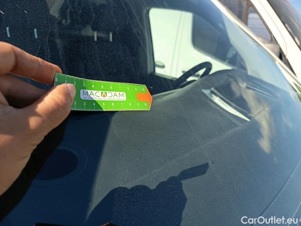  Volkswagen  Transporter VOLKSWAGEN  / 2020 / 4P / furgón Furgón Corto TN 2.0 TDI 110kW 4MO #17