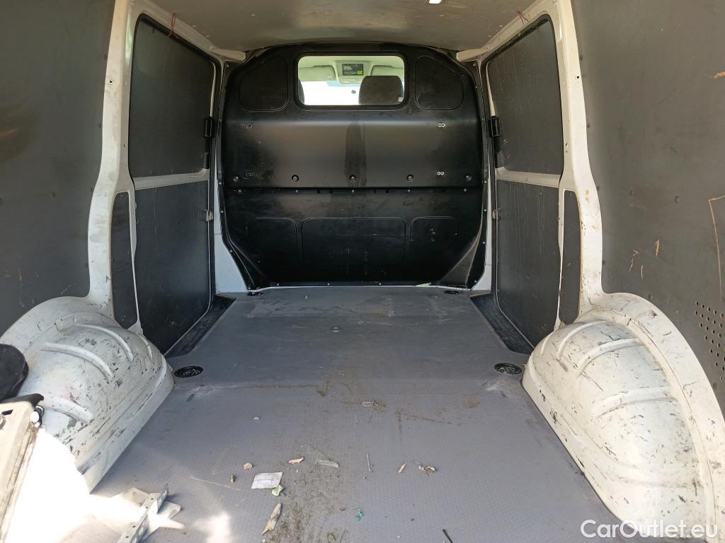  Volkswagen  Transporter VOLKSWAGEN  / 2020 / 4P / furgón Furgón Corto TN 2.0 TDI 110kW 4MO #46