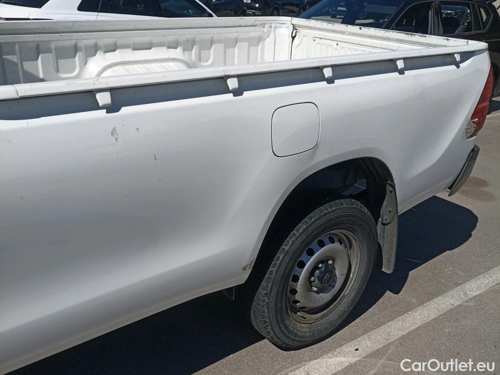  Toyota  Hilux TOYOTA  / 2020 / 2P / pickup 2.4 D-4D Cabina Sencilla GX #10