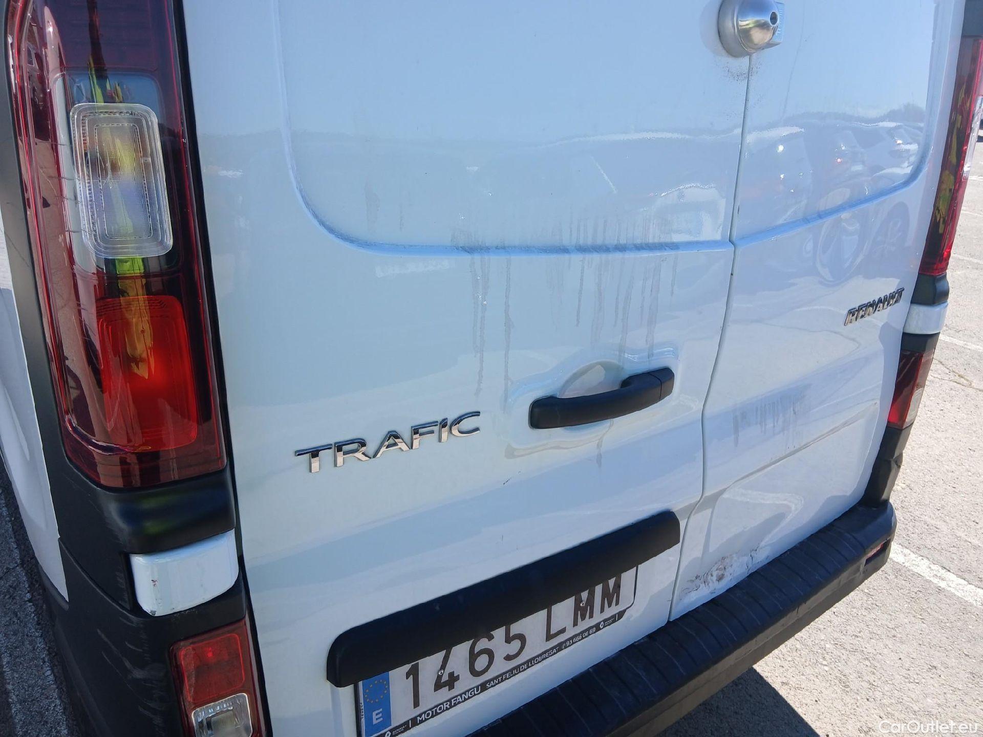  Renault  Trafic RENAULT  / 2019 / 4P / furgón Furgón 27 L1H1 Energy BluedCi 88 kW #29