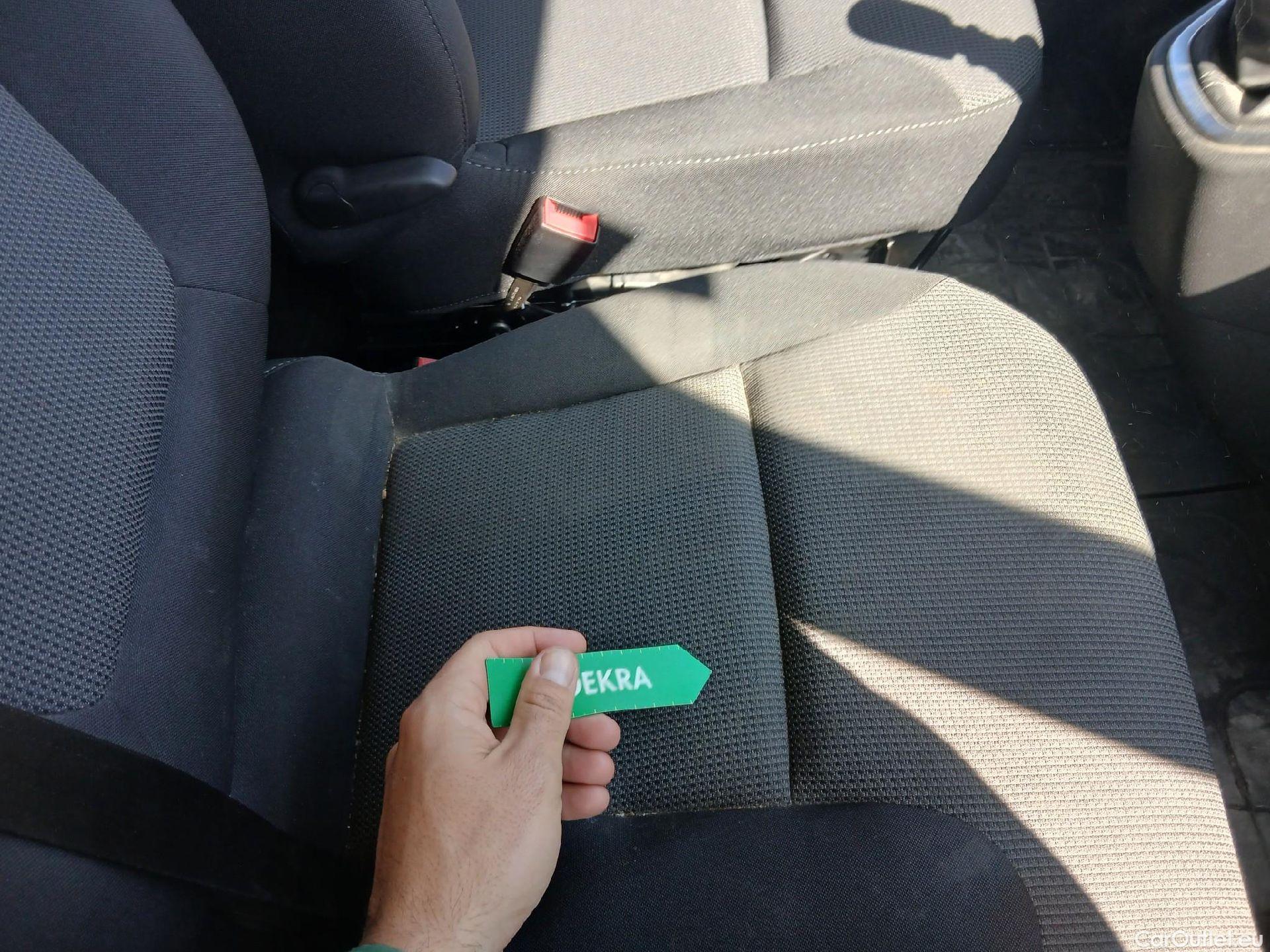  Renault  Trafic RENAULT  / 2019 / 4P / furgón Furgón 27 L1H1 Energy BluedCi 88 kW #47