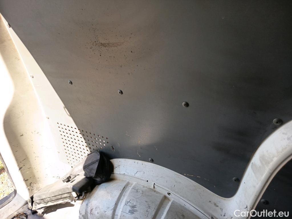  Volkswagen  Transporter VOLKSWAGEN  / 2020 / 4P / furgón Furgón Corto TN 2.0 TDI 110kW 4MO #22