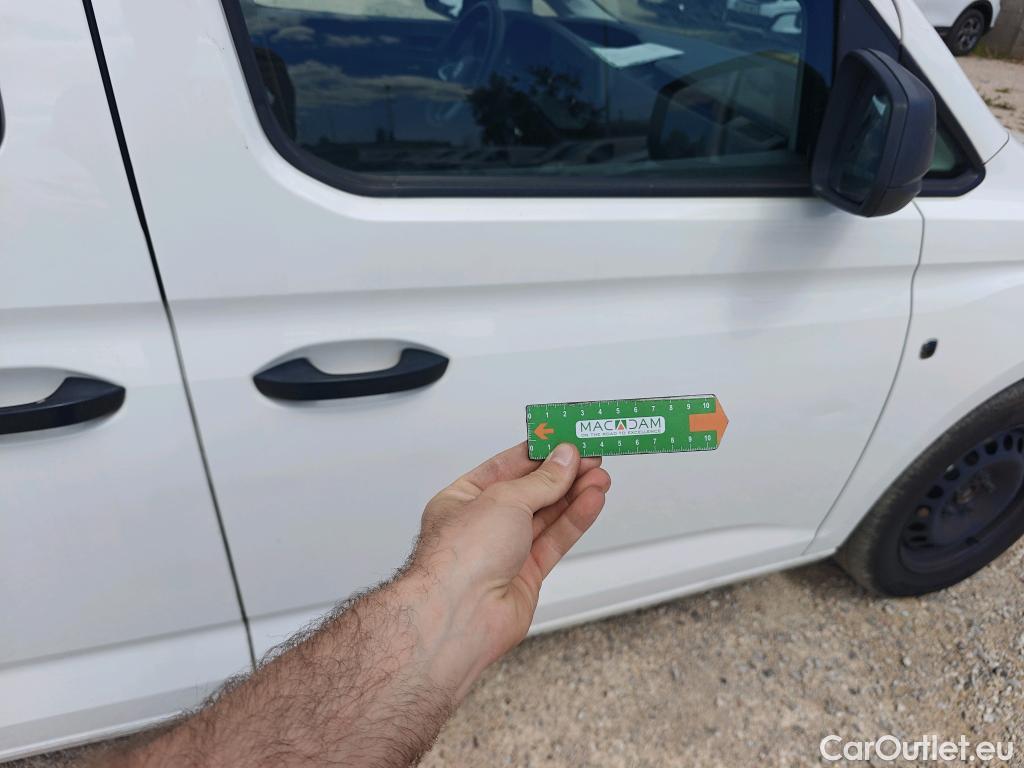  Volkswagen  Caddy VOLKSWAGEN  Kombi 2.0 TDI 75kW (102CV) #13