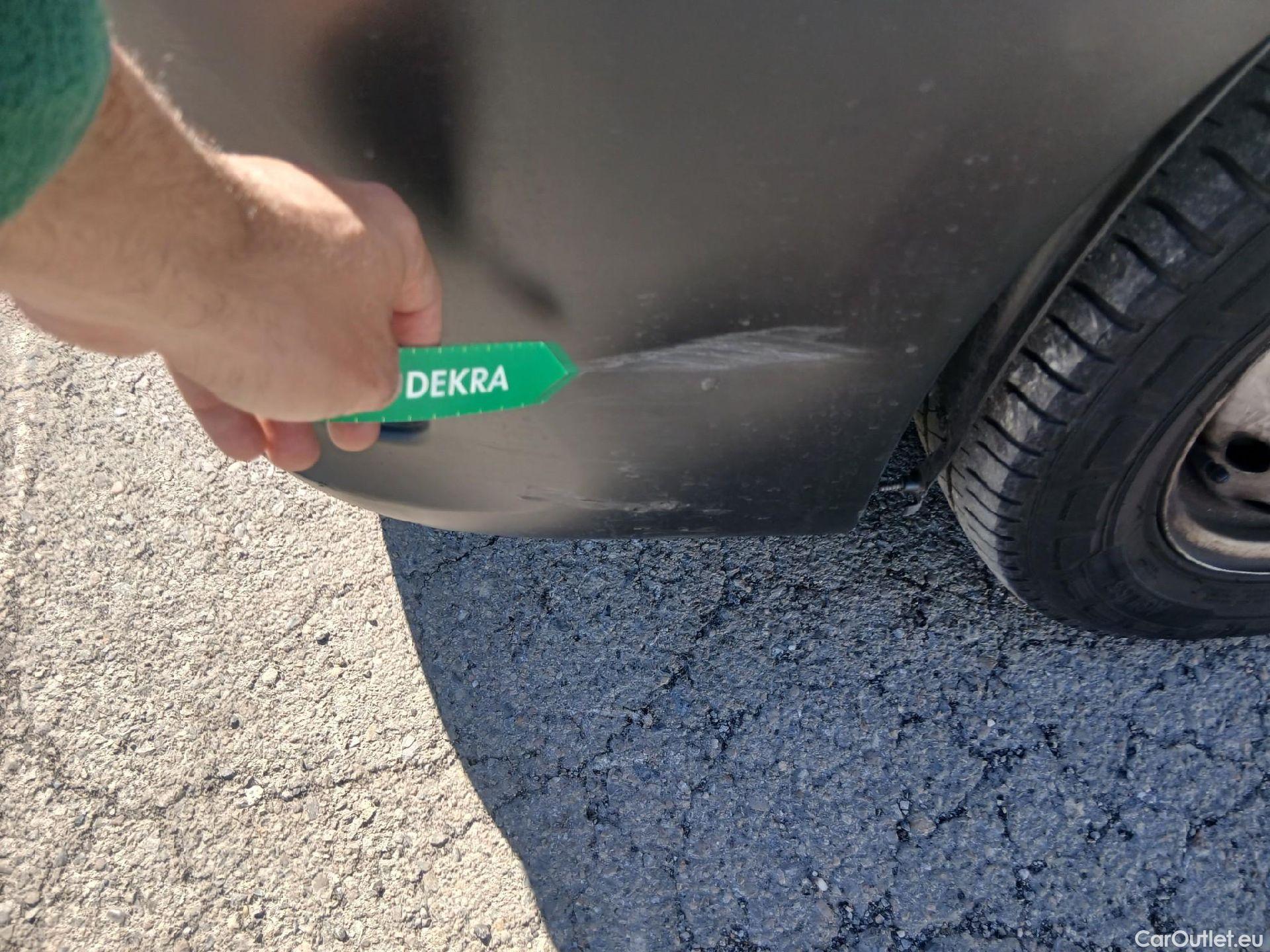  Renault  Trafic RENAULT  / 2019 / 4P / furgón Furgón 27 L1H1 Energy BluedCi 88 kW #1