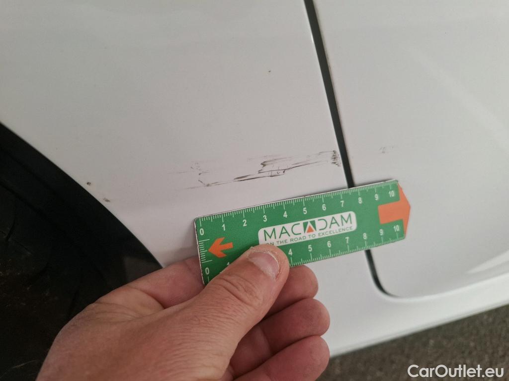  Peugeot  208  Premium 1.5 HDi 100CV BVM6 E6d #18