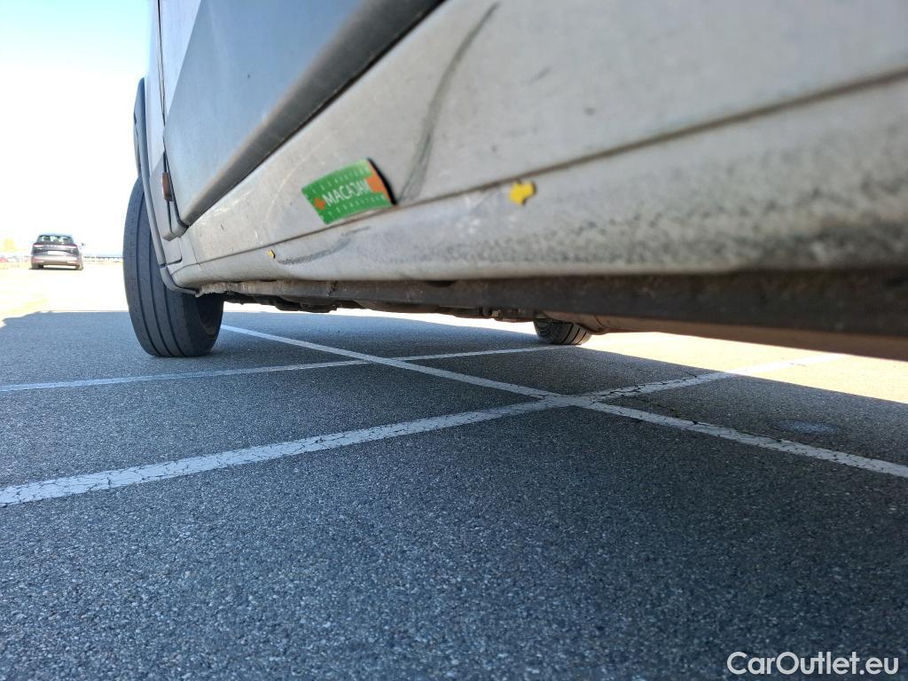  Peugeot  Boxer  Fourgon Surélevé 435 L4H2 Premium BlueHDi 140 Stop&Start 2.2 140CV BVM6 #9