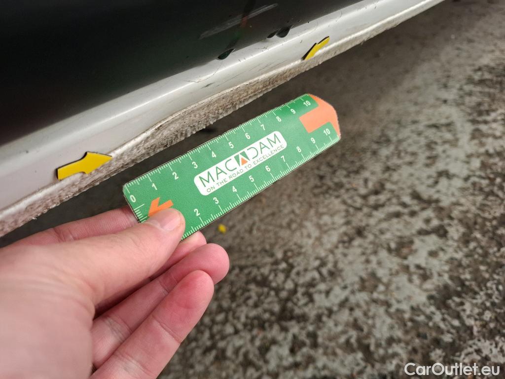  Peugeot  Expert  Fourgon Premium L2 1.5 HDi 120CV BVM6 E6d #16