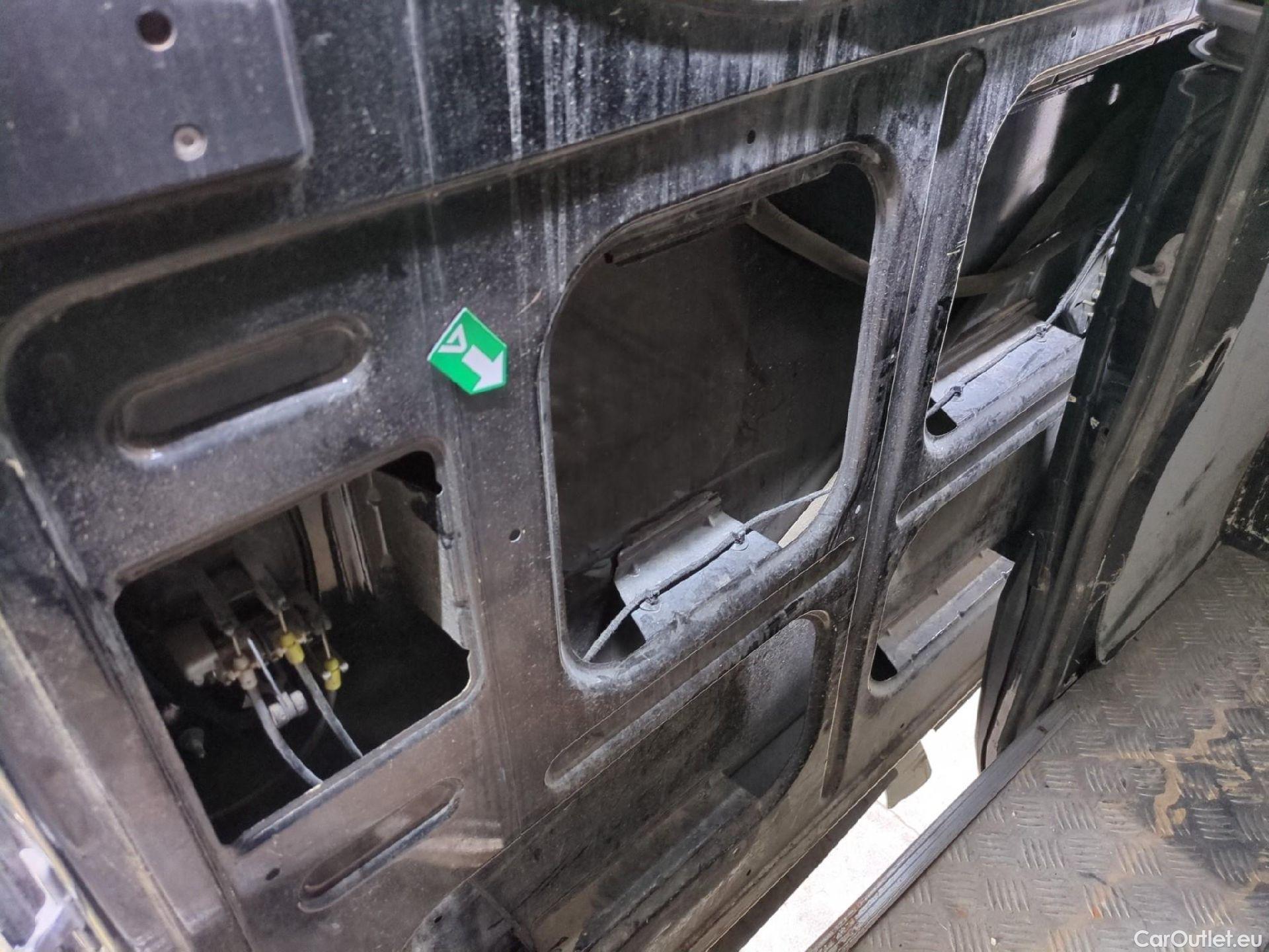  Iveco  Daily IVECO  / 2014 / 4P / Fourgon tôlé 2.3 35S16SA8 V11 H2 3520 #8