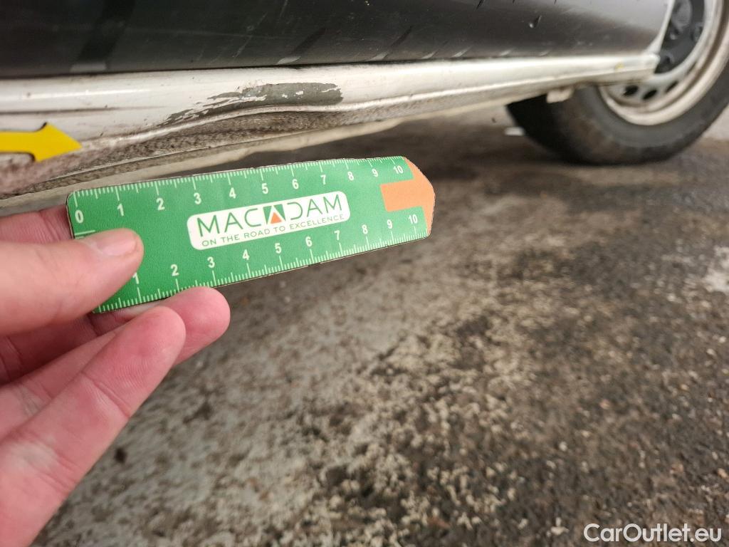  Peugeot  Expert  Fourgon Premium L2 1.5 HDi 120CV BVM6 E6d #3