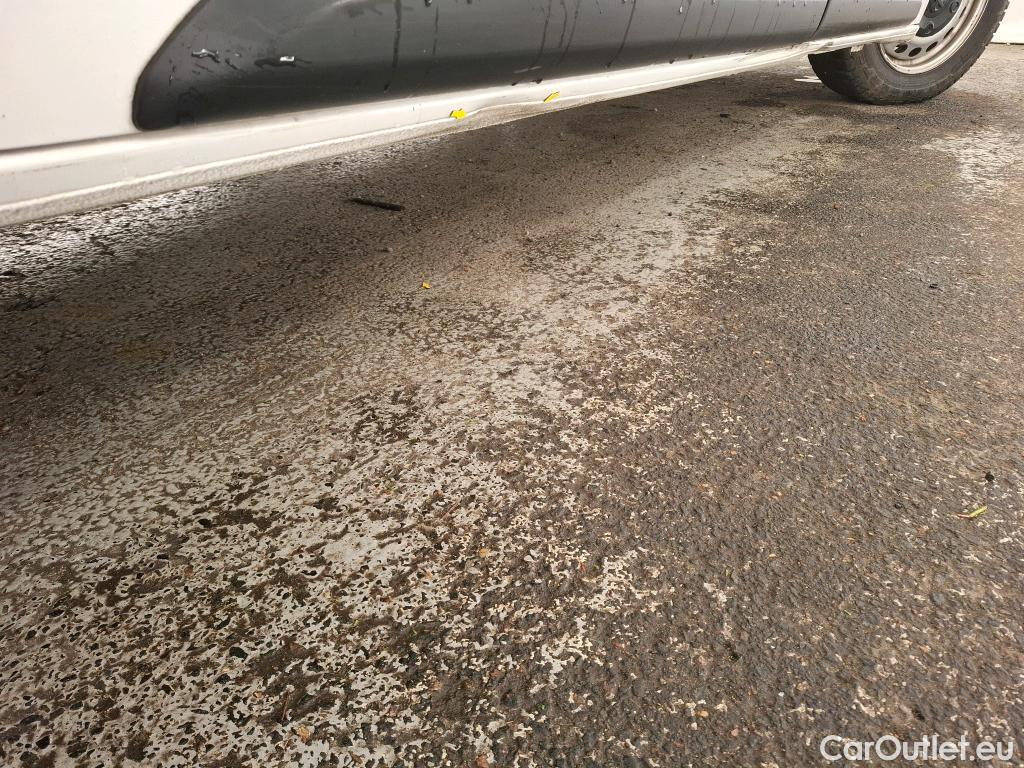  Peugeot  Expert  Fourgon Premium L2 1.5 HDi 120CV BVM6 E6d #15