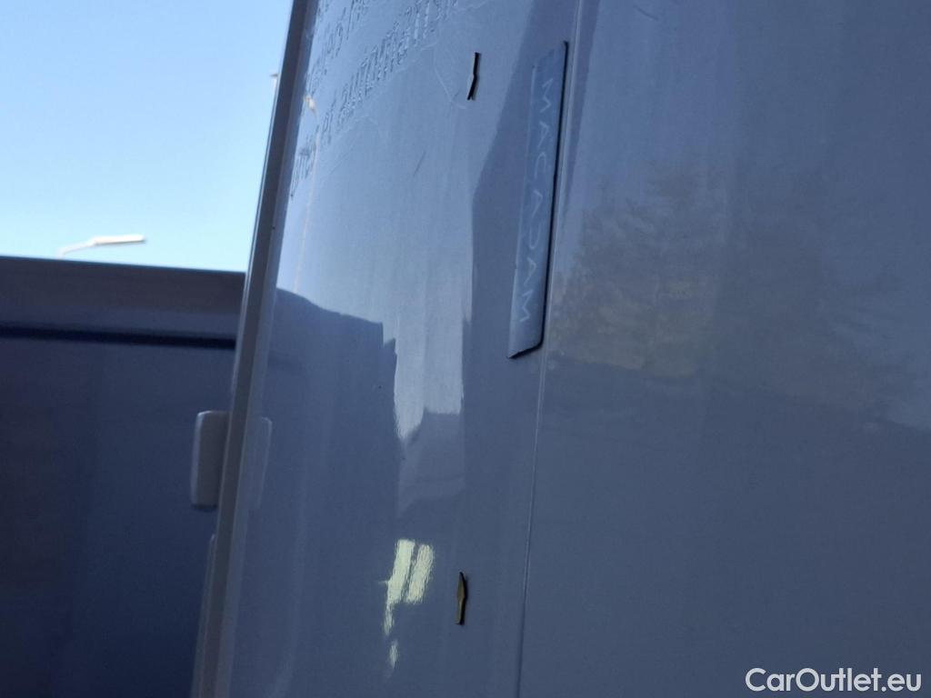  Renault  Master RENAULT  VU 4p Fourgon FG GCf Trac F3500 L2H2 Energy dCi 145 E6 #52