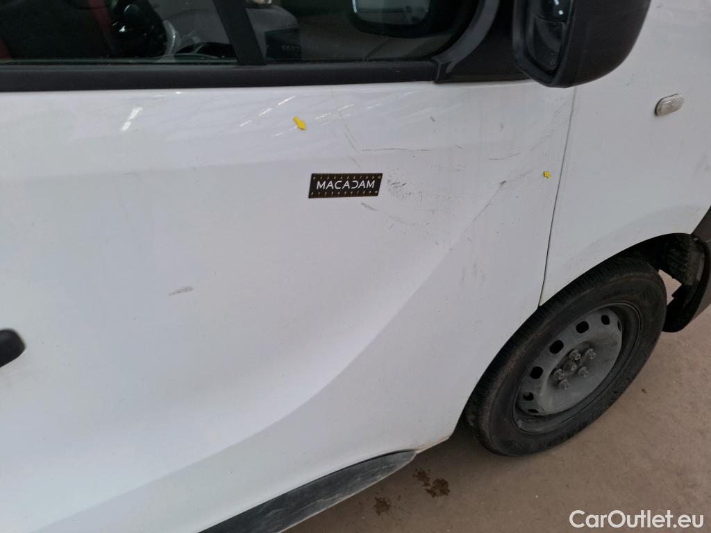  Renault  Trafic  III Fourgon L2H1 1200 Confort 1.6 dCi 120CV BVM6 E6 #119