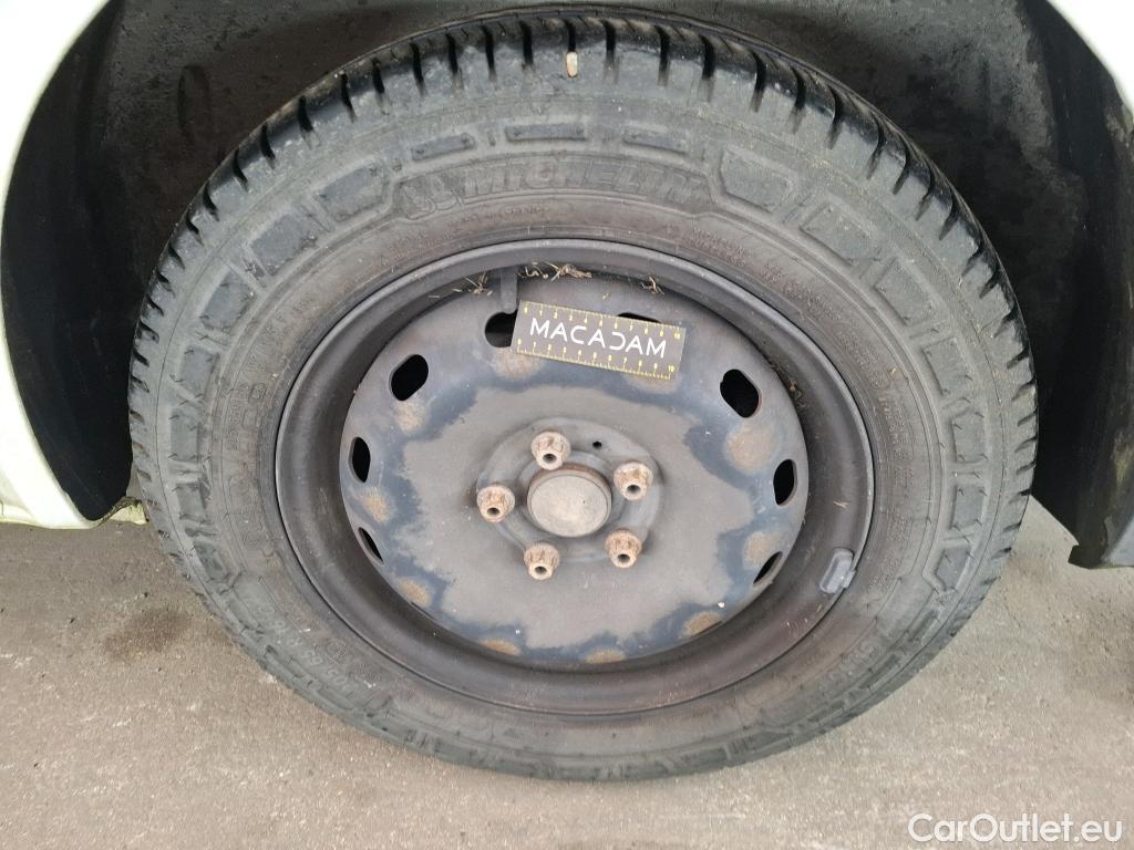  Renault  Trafic  Furgon Grand Confort L1H2 1200 1.6 dCi 125CV BVM6 E6 #48