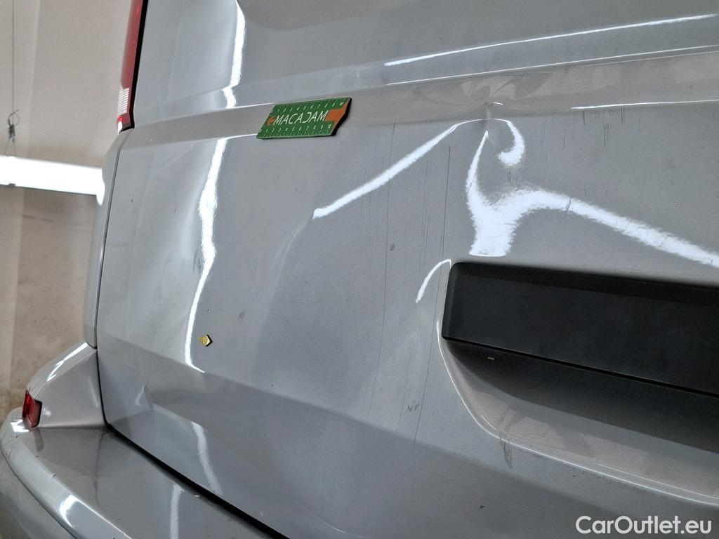  Volkswagen  Transporter VOLKSWAGEN  / 2019 / 4P / Fourgon tôlé 2.0 TDi 150 L2H1 Business Plus #2