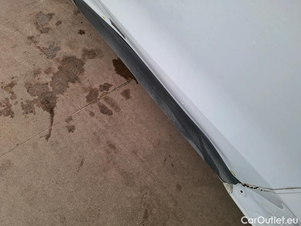  Renault  Trafic  III Fourgon L2H1 1200 Confort 1.6 dCi 120CV BVM6 E6 #67