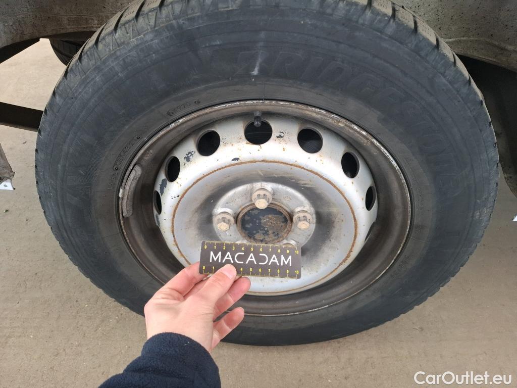  Renault  Master RENAULT  VU 4p Fourgon FG GCf Trac F3500 L2H2 Energy dCi 145 E6 #40