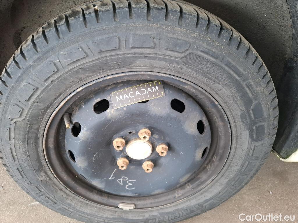  Renault  Trafic  Furgon Grand Confort L1H2 1200 1.6 dCi 125CV BVM6 E6 #45