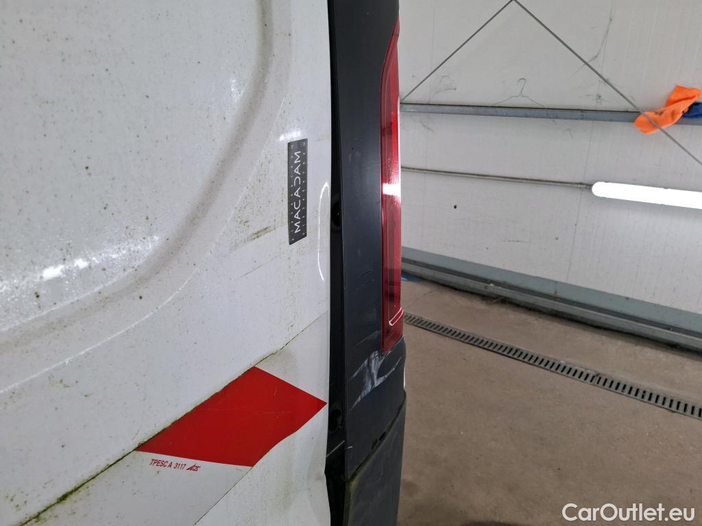  Renault  Trafic  Furgon Grand Confort L1H2 1200 1.6 dCi 125CV BVM6 E6 #36