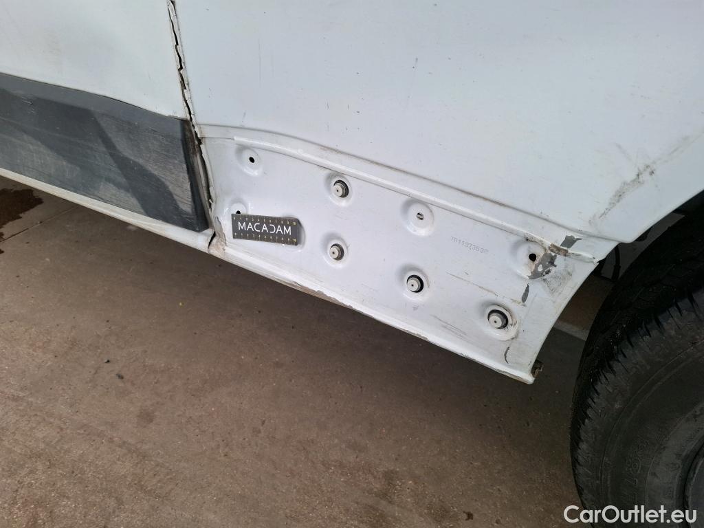  Renault  Trafic  III Fourgon L2H1 1200 Confort 1.6 dCi 120CV BVM6 E6 #76