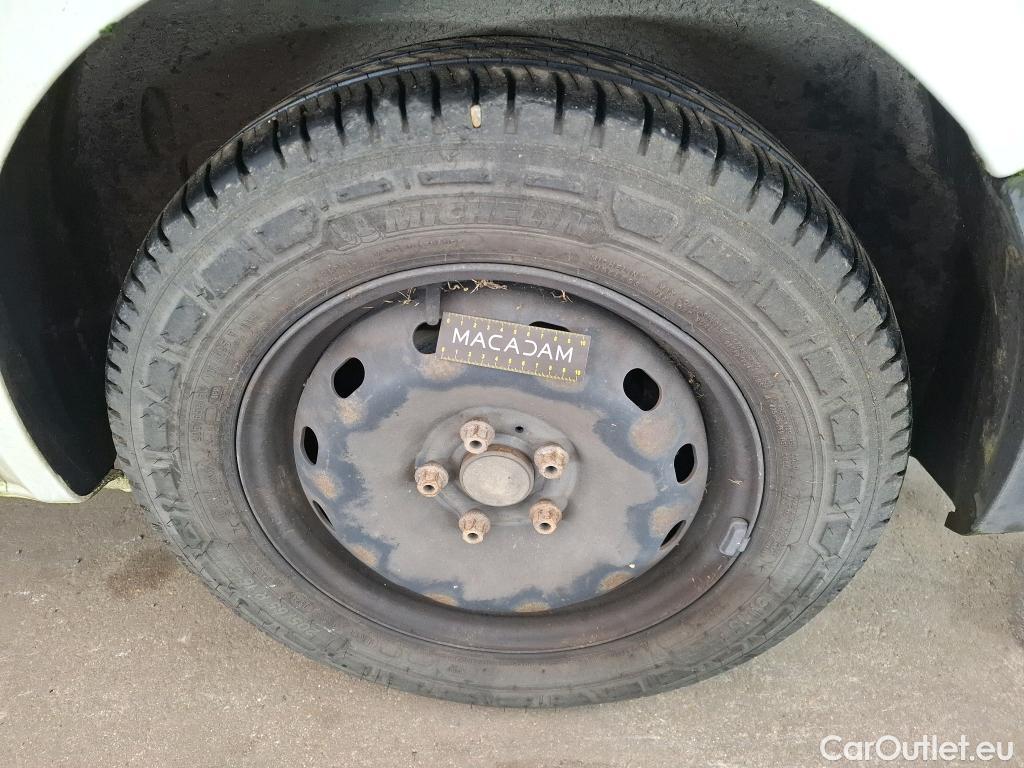  Renault  Trafic  Furgon Grand Confort L1H2 1200 1.6 dCi 125CV BVM6 E6 #47