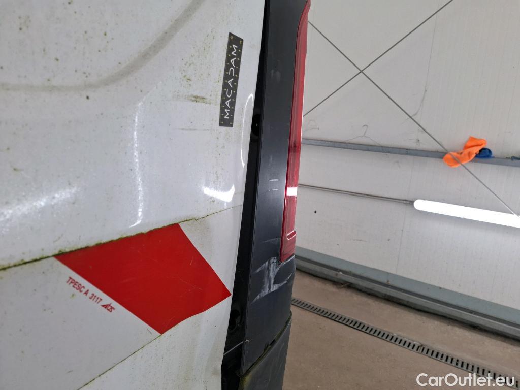  Renault  Trafic  Furgon Grand Confort L1H2 1200 1.6 dCi 125CV BVM6 E6 #37