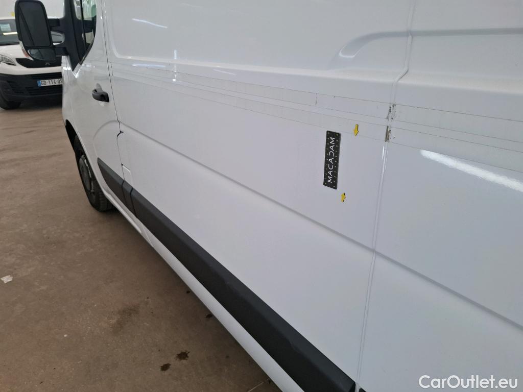  Renault  Master RENAULT  VU 4p Fourgon FG GCf Trac F3500 L2H2 Energy dCi 145 E6 #46